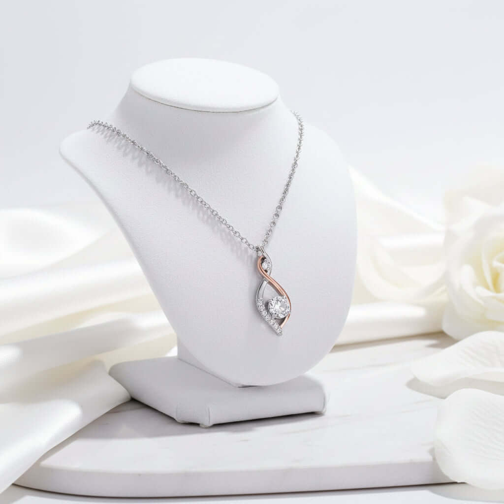Elevate Your Style with the Two-Tone Smart Necklace – A Chic Blend of Elegance and Modern Design